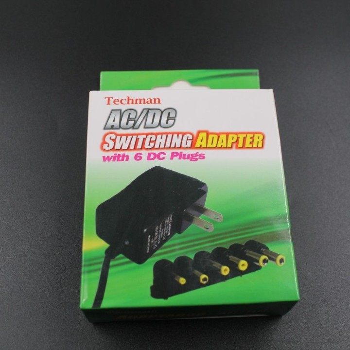 Adaptador de voltaje 12V 1A Multiplug